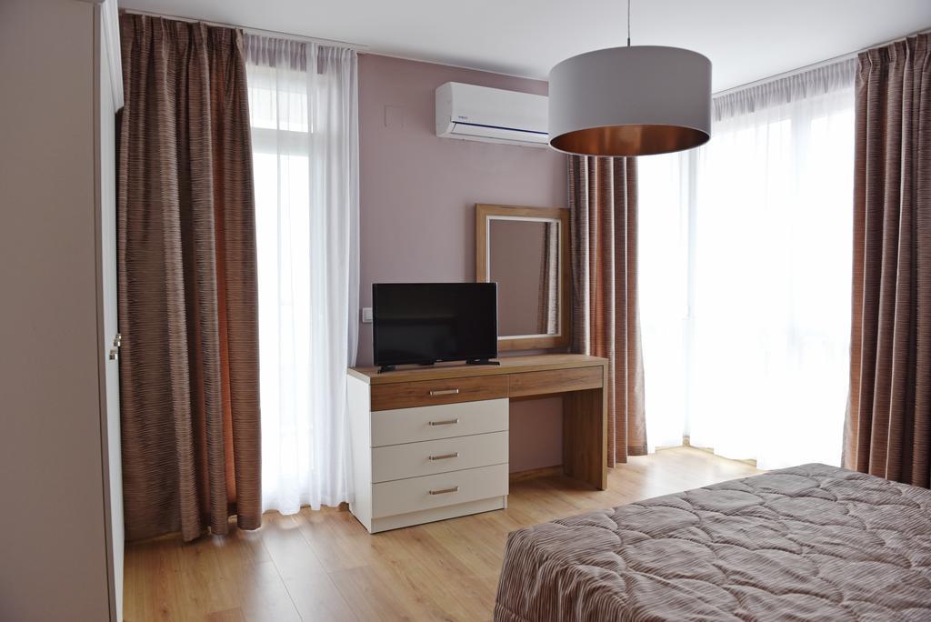 Apartments Lucky Complex 拉夫达 外观 照片