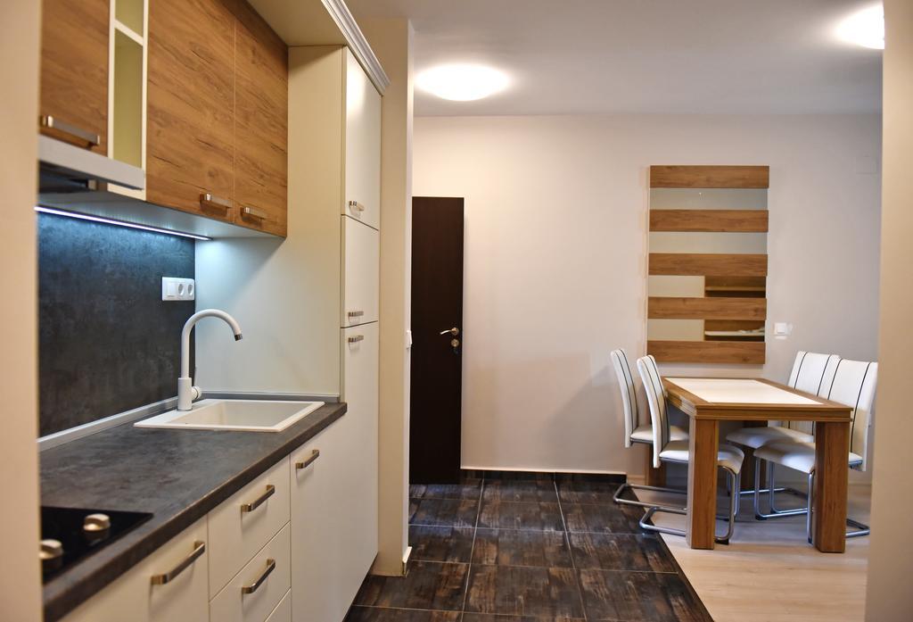 Apartments Lucky Complex 拉夫达 外观 照片