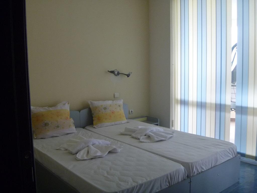 Apartments Lucky Complex 拉夫达 外观 照片
